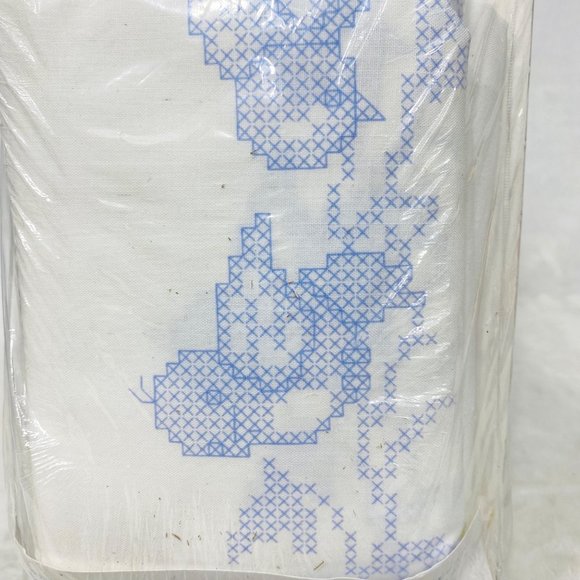 Janlynn Stamped Cross Stitch Pillow Cases - New/Sealed - Picture 9 of 9